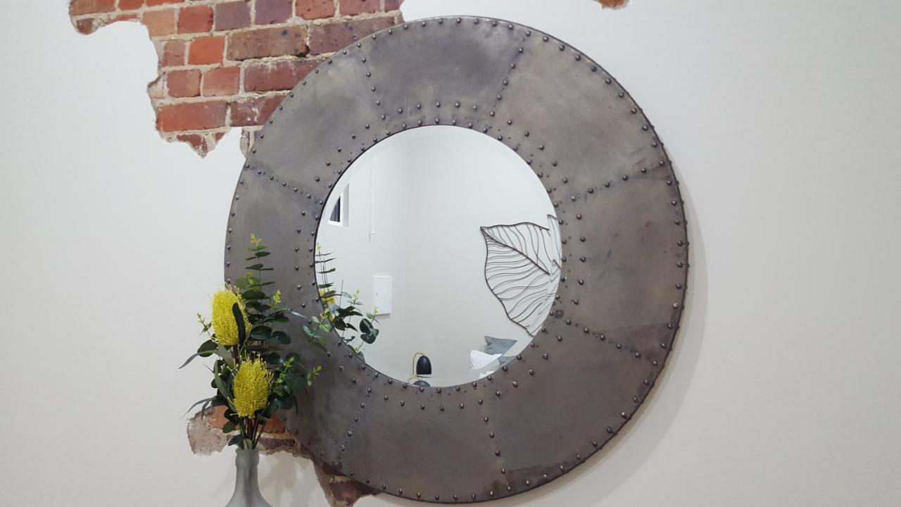 Boutique Heritage listed Studios On Ryrie st Geelong CBD Extérieur photo